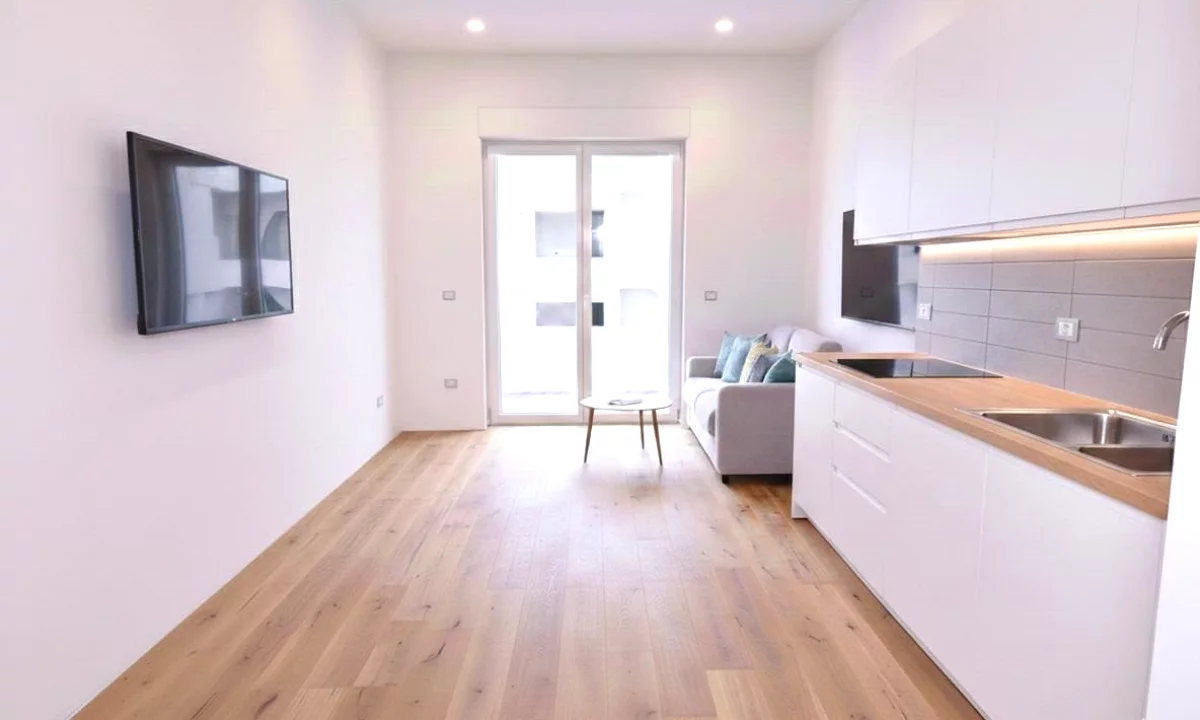 Shtepi ne shitje Apartament ne Durres, Garsoniere, Mobilimi Bosh, pa mobiluar, Pagesa 48,900  Euro.