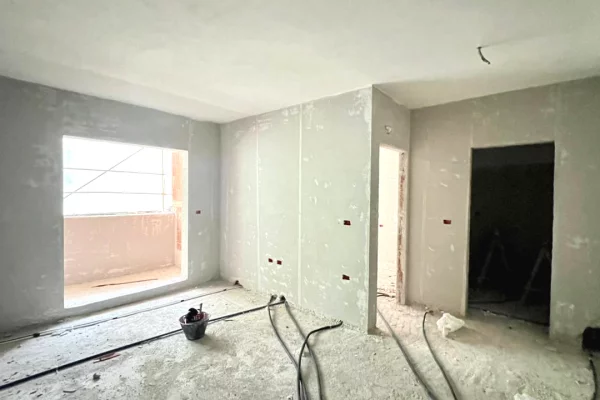 Shtepi ne shitje 1+1 ne Tirane - 84,000 Euro