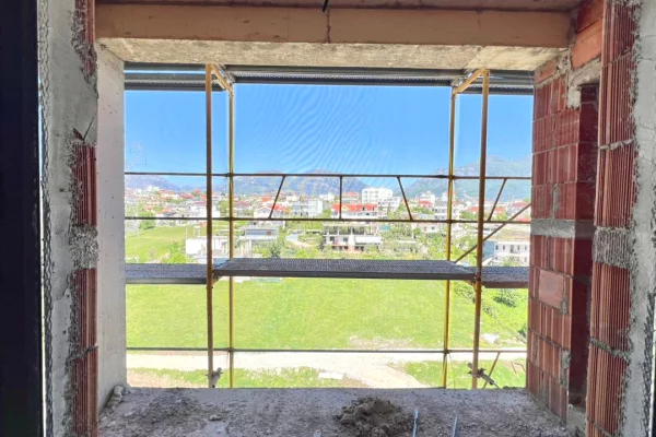 Shtepi ne shitje Apartament ne Tirane, 1+1, Mobilimi Bosh, pa mobiluar, Pagesa 88,600  Euro.