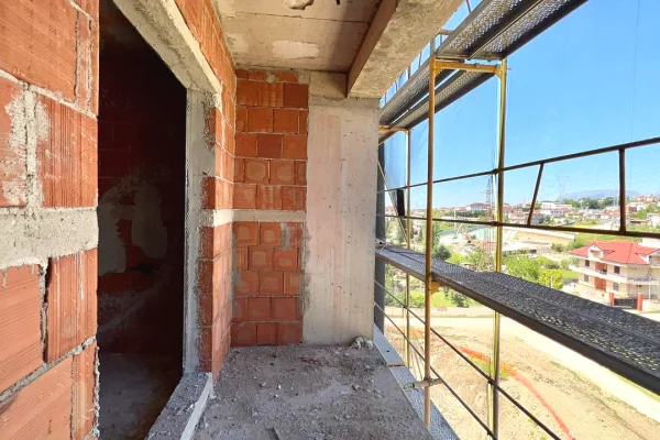 Shtepi ne shitje Apartament ne Tirane, 1+1, Mobilimi Bosh, pa mobiluar, Pagesa 88,600  Euro.