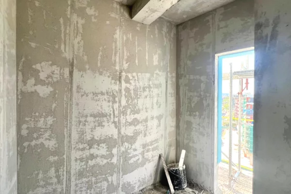 Shtepi ne shitje Penthose(kati i fundit panoramik) ne Tirane, 3+1, Mobilimi Bosh, pa mobiluar, Pagesa 185,000  Euro.