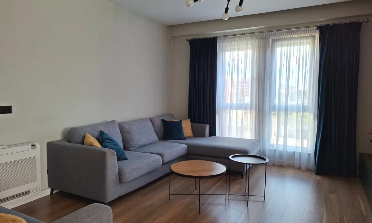 Duplex (casa a 2 piani) in affitto a Tirana 3+1, Arredato
