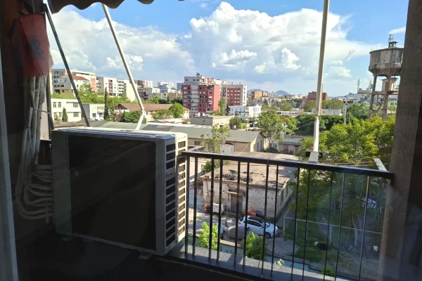 Duplex (casa a 2 piani) in affitto a Tirana 3+1, Arredato