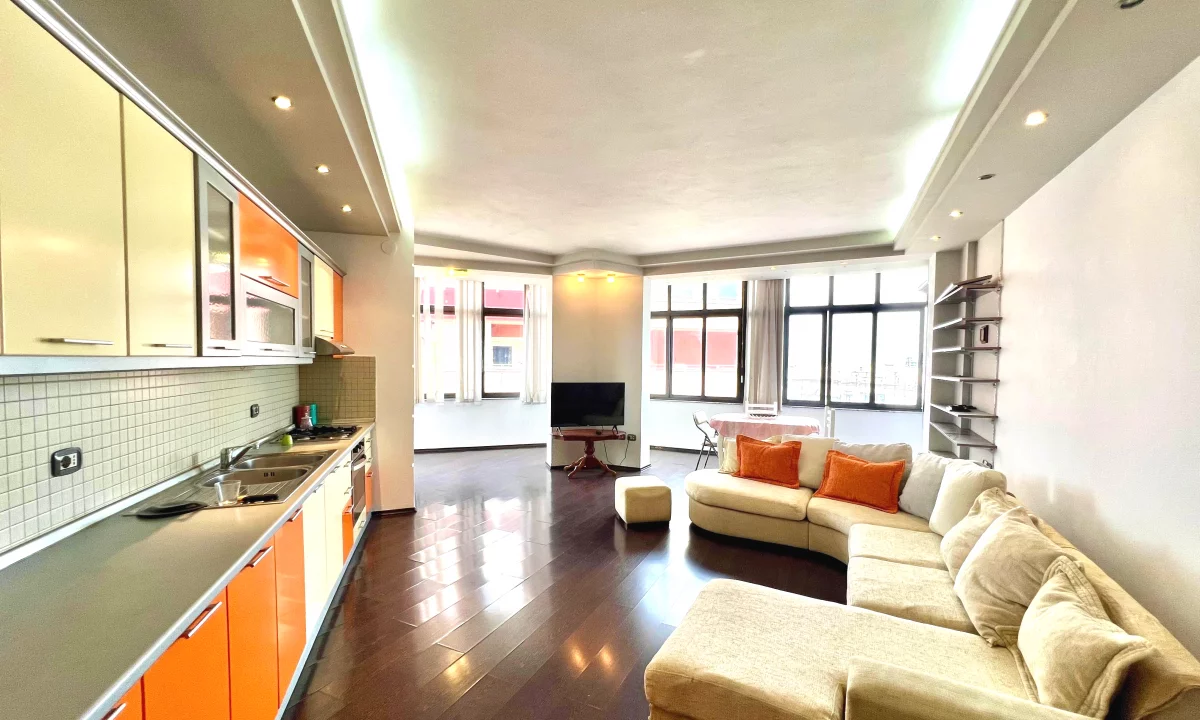 Shtepi me qera Apartament ne Tirane, 2+1, Mobilimi E mobiluar, Pagesa 600  Euro.