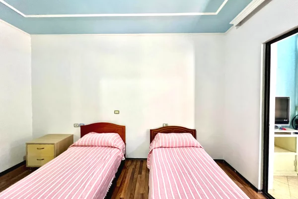 Shtepi me qera Apartament ne Tirane, 2+1, Mobilimi E mobiluar, Pagesa 600  Euro.