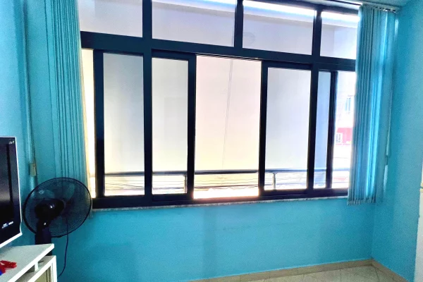 Shtepi me qera Apartament ne Tirane, 2+1, Mobilimi E mobiluar, Pagesa 600  Euro.