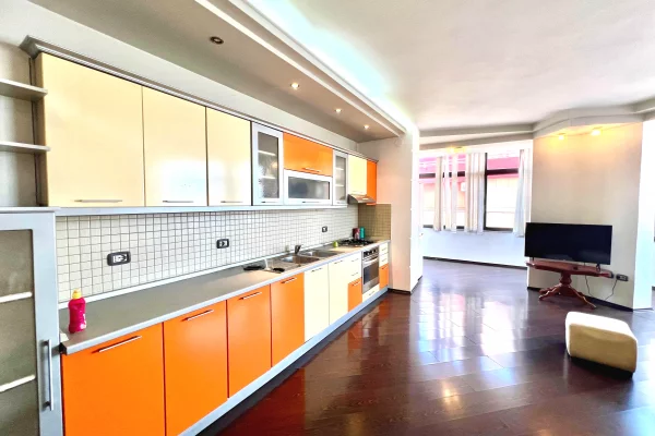 Shtepi me qera Apartament ne Tirane, 2+1, Mobilimi E mobiluar, Pagesa 600  Euro.