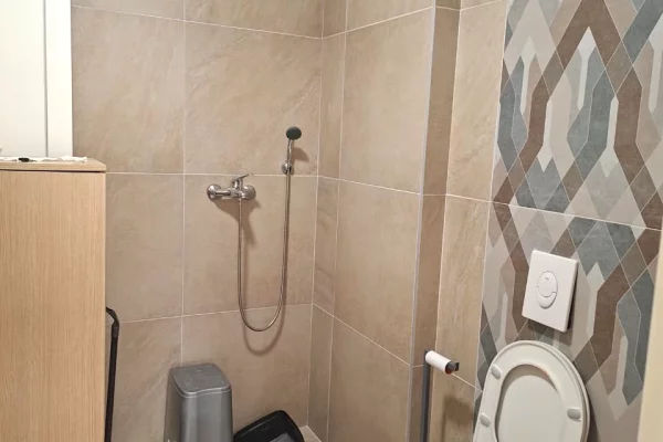 🏠 Me Qera Zyre 69m2 & 1 Post Parkimi (📍Astir / Green City )🔥Super mundesi || ✨️50,000 Leke / Muaj