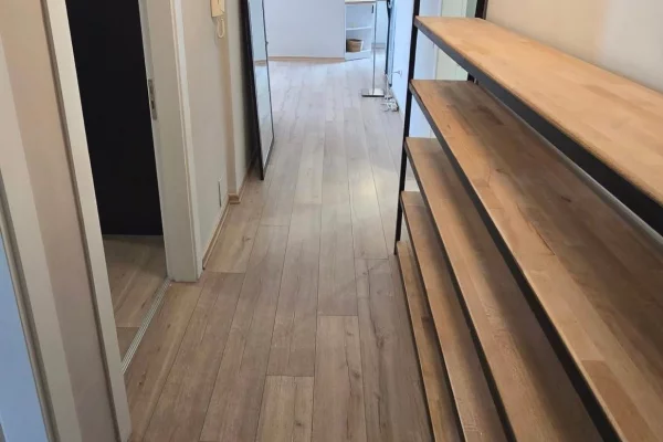 Shtepi me qera Penthose(kati i fundit panoramik) ne Tirane, 2+1, Mobilimi E mobiluar, Pagesa 1,500  Euro.