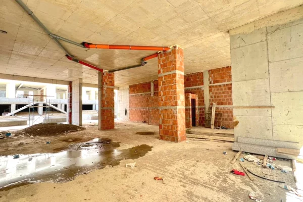 SHITET Ambient Biznesi : Open Space 232m2 📍Paskuqan (Space City Residence) - Buze Unaze (579,800Euro) 