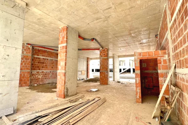 SHITET Ambient Biznesi : Open Space 232m2 📍Paskuqan (Space City Residence) - Buze Unaze (579,800Euro) 