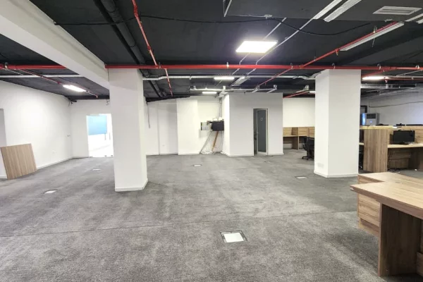 💫Zyre Elitare me Qira (Rruga Elbasanit-Fakulteti Ekonomik📍)300m2( KATI 0)Open Space 🔥🔥 2000/Muaj