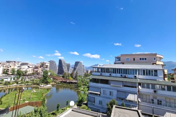Shtepi ne shitje Apartament ne Tirane, 2+1, Mobilimi E mobiluar, Pagesa 258,000  Euro.