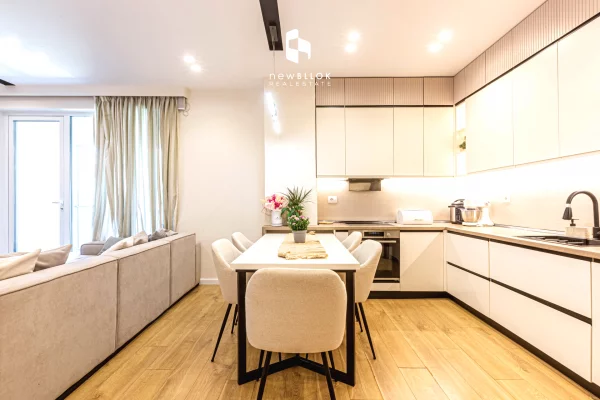 Shtepi ne shitje Apartament ne Tirane, 2+1, Mobilimi E mobiluar, Pagesa 275,000  Euro.