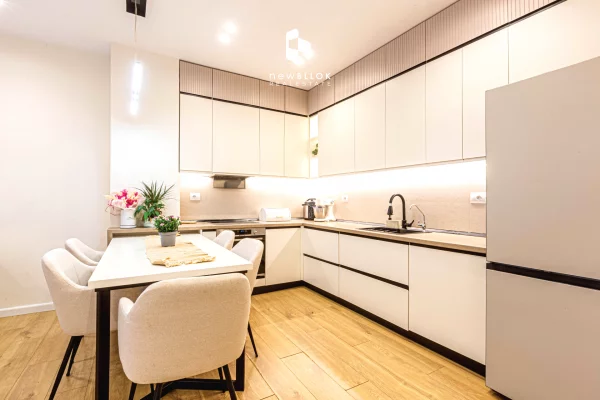 Shtepi ne shitje Apartament ne Tirane, 2+1, Mobilimi E mobiluar, Pagesa 275,000  Euro.