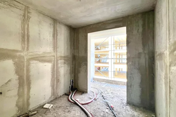 Shtepi ne shitje Apartament ne Tirane, 1+1, Mobilimi Bosh, pa mobiluar, Pagesa 59,000  Euro.
