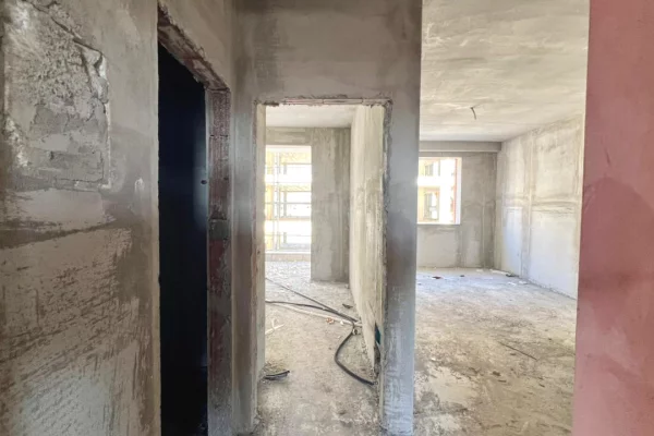 Shtepi ne shitje Apartament ne Tirane, 1+1, Mobilimi Bosh, pa mobiluar, Pagesa 59,000  Euro.