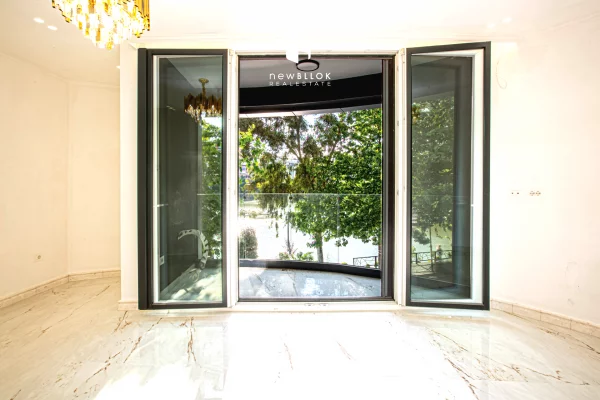 Ambient biznesi me qera 3+1 ne Tirane - 1,250 Euro
