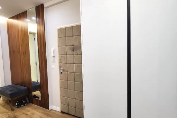 Shtepi me qera Apartament ne Tirane, 2+1, Mobilimi E mobiluar, Pagesa 1,500  Euro.