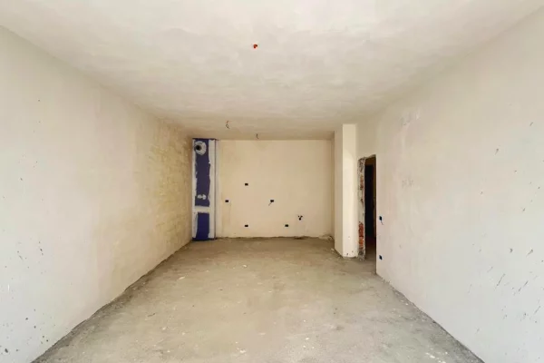 Shtepi ne shitje Apartament ne Tirane, 1+1, Mobilimi Bosh, pa mobiluar, Pagesa 160,000  Euro.
