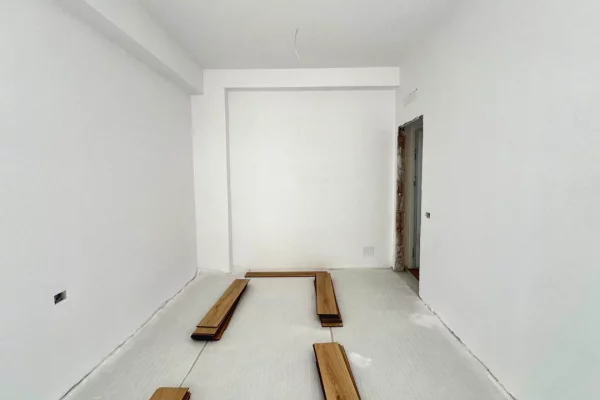 Shtepi ne shitje Apartament ne Tirane, 1+1, Mobilimi Bosh, pa mobiluar, Pagesa 89,000  Euro.