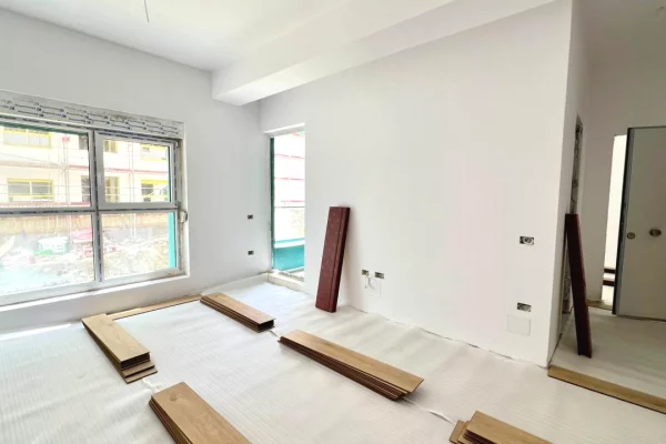 Shtepi ne shitje Apartament ne Tirane, 1+1, Mobilimi Bosh, pa mobiluar, Pagesa 89,000  Euro.