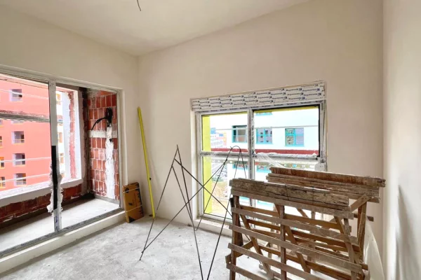 Shtepi ne shitje Apartament ne Tirane, 2+1, Mobilimi Bosh, pa mobiluar, Pagesa 94,500  Euro.