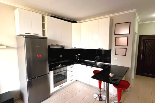 Shtepi me qera Apartament ne Tirane, 1+1, Mobilimi E mobiluar, Pagesa 750  Euro.