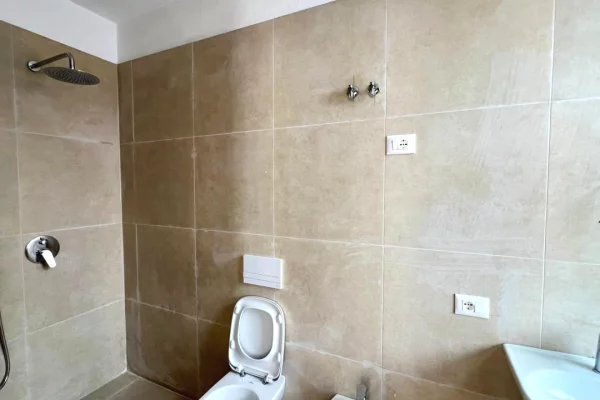 Apartment for sale in Tirana 2+1, Emty