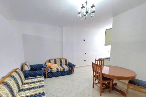 Shtepi me qera Apartament ne Tirane, 2+1, Mobilimi E mobiluar, Pagesa 40,000  Leke.