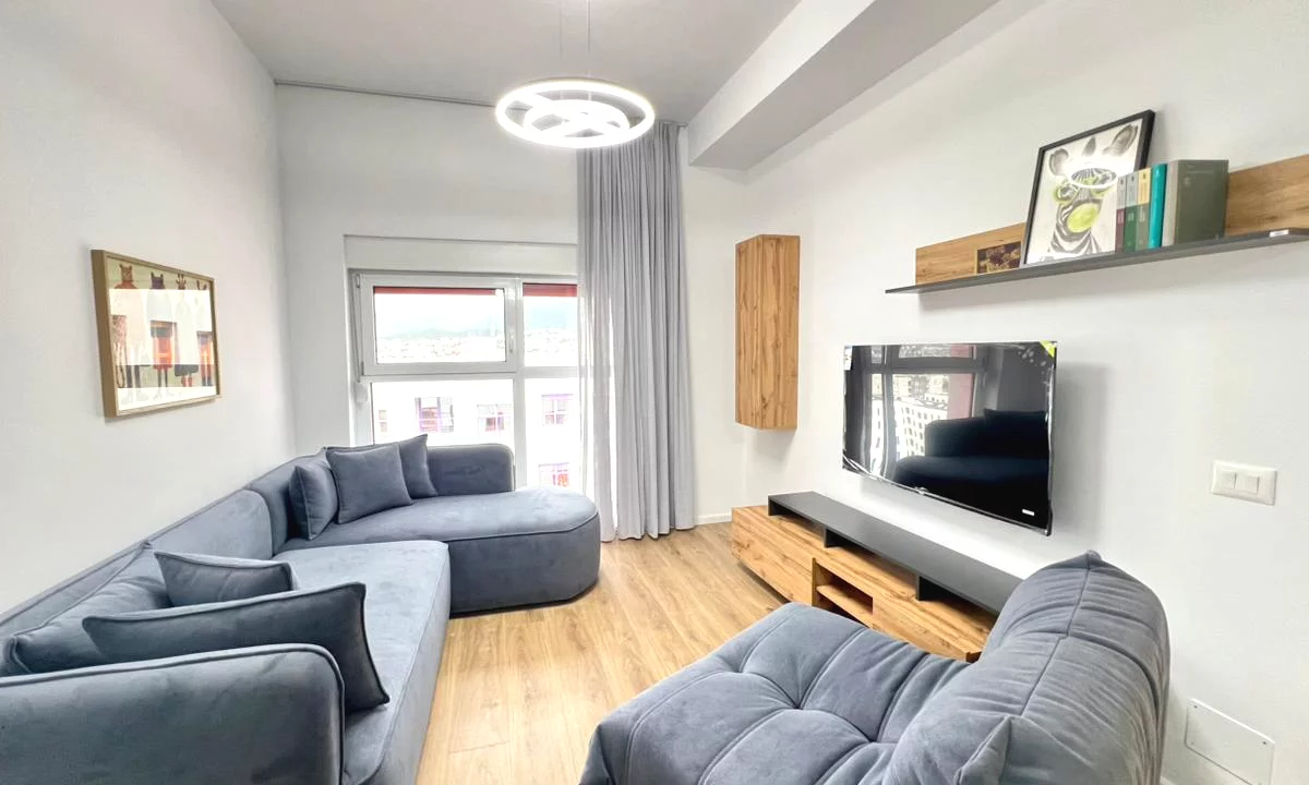 Shtepi me qera Apartament ne Tirane, 2+1, Mobilimi E mobiluar, Pagesa 50,000  Leke.