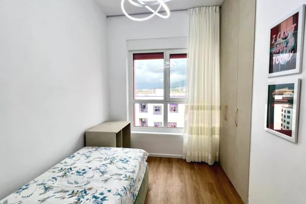 Shtepi me qera Apartament ne Tirane, 2+1, Mobilimi E mobiluar, Pagesa 50,000  Leke.