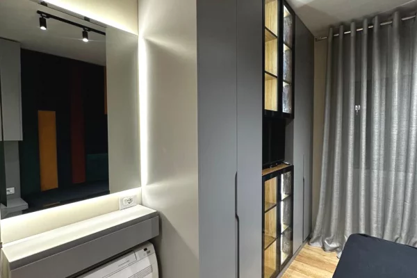 Shtepi me qera Apartament ne Tirane, 2+1, Mobilimi E mobiluar, Pagesa 110,000  Leke.