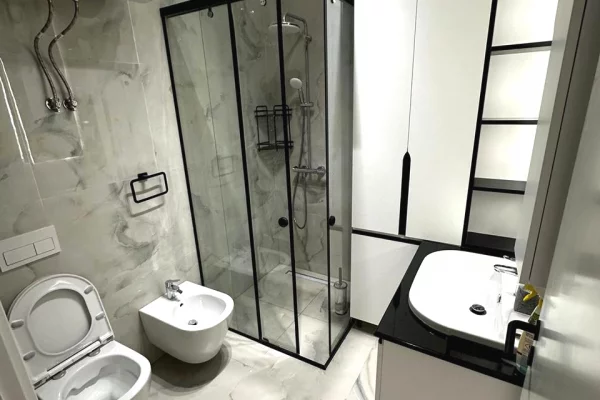 Shtepi me qera Apartament ne Tirane, 2+1, Mobilimi E mobiluar, Pagesa 110,000  Leke.