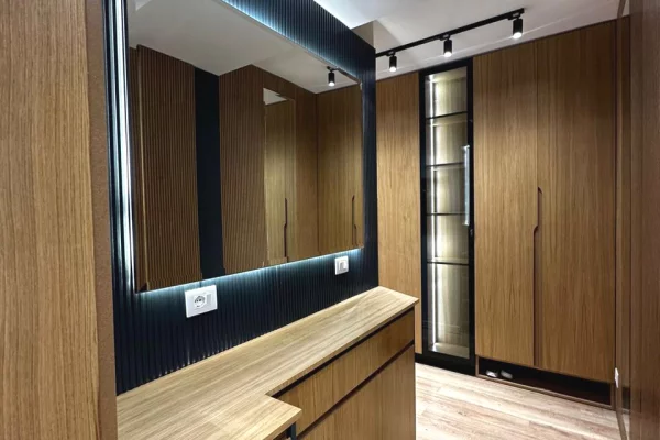 Shtepi me qera Apartament ne Tirane, 2+1, Mobilimi E mobiluar, Pagesa 110,000  Leke.
