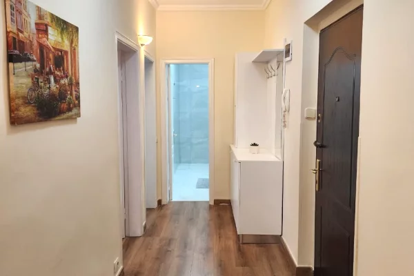 Shtepi me qera Apartament ne Tirane, 2+1, Mobilimi E mobiluar, Pagesa 1,000  Euro.