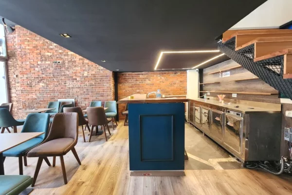 SHITET: DYQAN/LOKAL Ultra Investuar 62 m2 ( Xhamllik -📍 Kompleksi Kolombo ( Ndare ne 2 kate) || 159