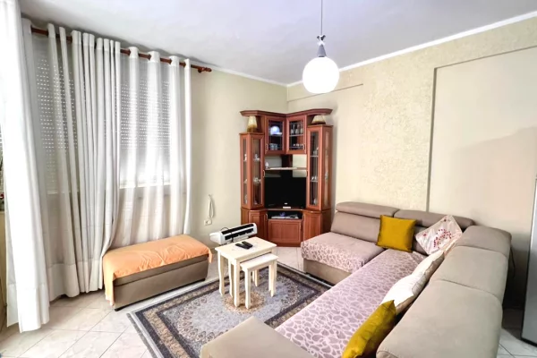 Casa in affitto 2+1 a Tirana - 60,000 Leke