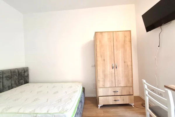Appartamento in affitto a Tirana Garsoniere, Arredato