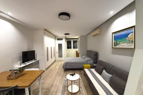 Shtepi me qera Garsoniere ne Tirane - 43,000 Leke