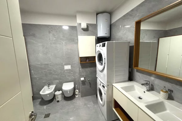Shtepi me qera Apartament ne Tirane, Garsoniere, Mobilimi E mobiluar, Pagesa 43,000  Leke.