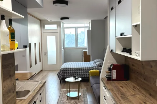 Shtepi me qera Apartament ne Tirane, Garsoniere, Mobilimi E mobiluar, Pagesa 43,000  Leke.