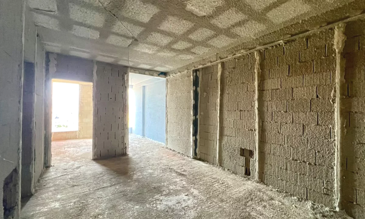 Shtepi ne shitje Apartament ne Tirane, 1+1, Mobilimi Bosh, pa mobiluar, Pagesa 125,000  Euro.