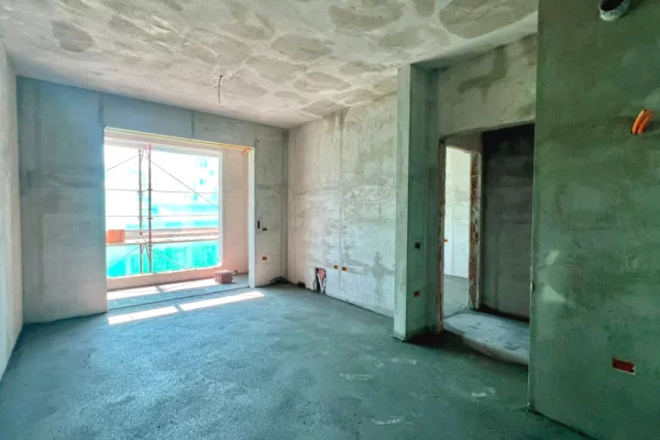 Shtepi ne shitje Apartament ne Tirane, 1+1, Mobilimi Bosh, pa mobiluar, Pagesa 120,000  Euro.