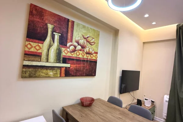 Shtepi me qera Apartament ne Tirane, 1+1, Mobilimi E mobiluar, Pagesa 50,000  Leke.