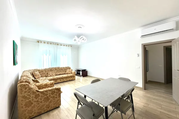 Shtepi me qera Apartament ne Tirane, 1+1, Mobilimi E mobiluar, Pagesa 55,000  Leke.