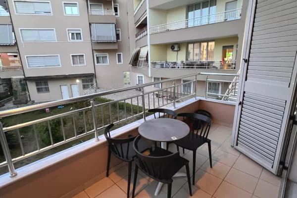 Shtepi me qera Apartament ne Tirane, 2+1, Mobilimi E mobiluar, Pagesa 68,000  Leke.