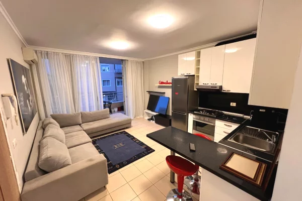 Shtepi me qera Apartament ne Tirane, 2+1, Mobilimi E mobiluar, Pagesa 68,000  Leke.