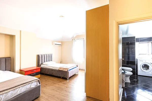 Shtepi me qera Apartament ne Tirane, 2+1, Mobilimi E mobiluar, Pagesa 700  Euro.