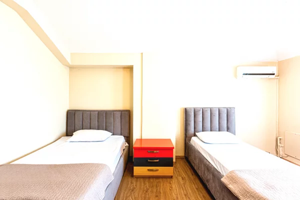 Shtepi me qera Apartament ne Tirane, 2+1, Mobilimi E mobiluar, Pagesa 700  Euro.